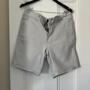 Paige Thompson Shorts Size 34